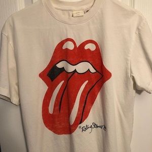 Woman’s graphic tee